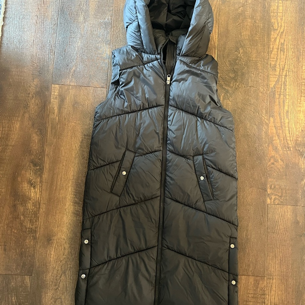 Vero moda long Black Puffer Vest with Hood